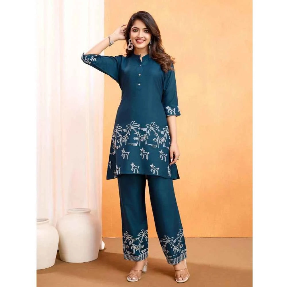 Viscose Rayon Embroidered Chinese Collar Kurti with Pant Set (Green)