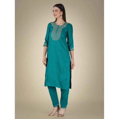 3-4 th Sleeve Embroidery Cotton Kurti Pant Dupatta Set (Light Green)